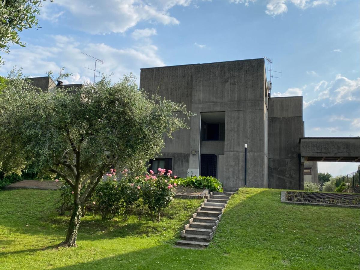 Holiday Home Punta D'Oro With Garden, Parking Place And Lake Access At 300 M 伊塞奥 外观 照片