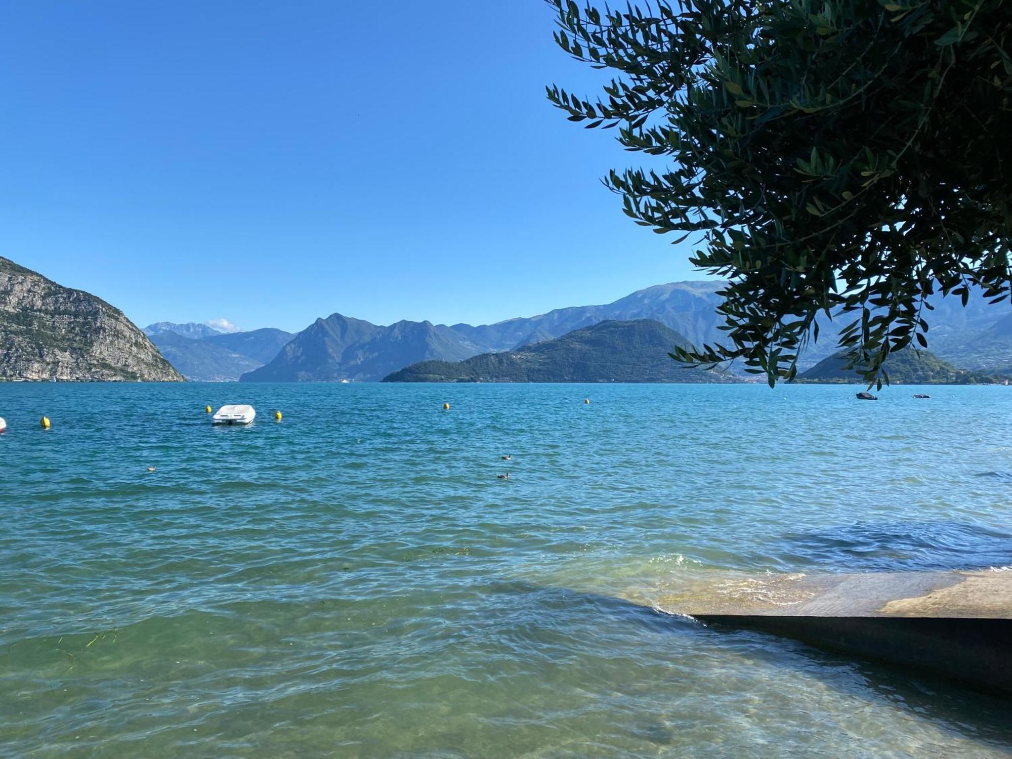 Holiday Home Punta D'Oro With Garden, Parking Place And Lake Access At 300 M 伊塞奥 外观 照片